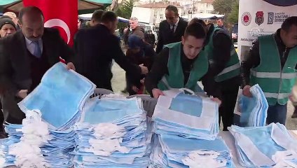 Hükümlülerin ürettiği bez çantalar pazarda dağıtıldı - ANKARA