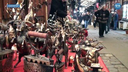 Savaş Sonrası 50 Yıllık Mesleğini Türkiye'ye Taşıdı