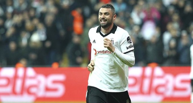 Burak Yılmaz Gol Attıktan Sonra Stat Hoparlöründen Çalan Şarkı Dikkat Çekti