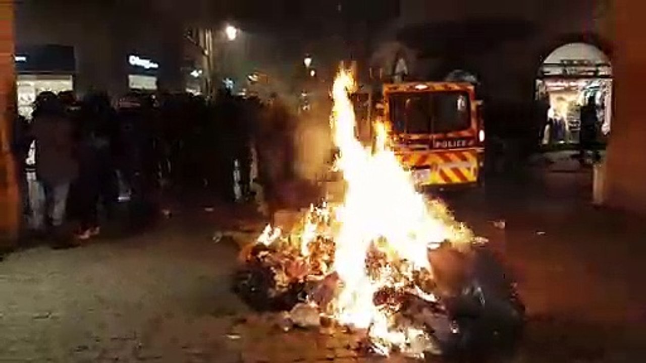 Manifestations des Gilets jaunes : des feux dans les rues de Metz
