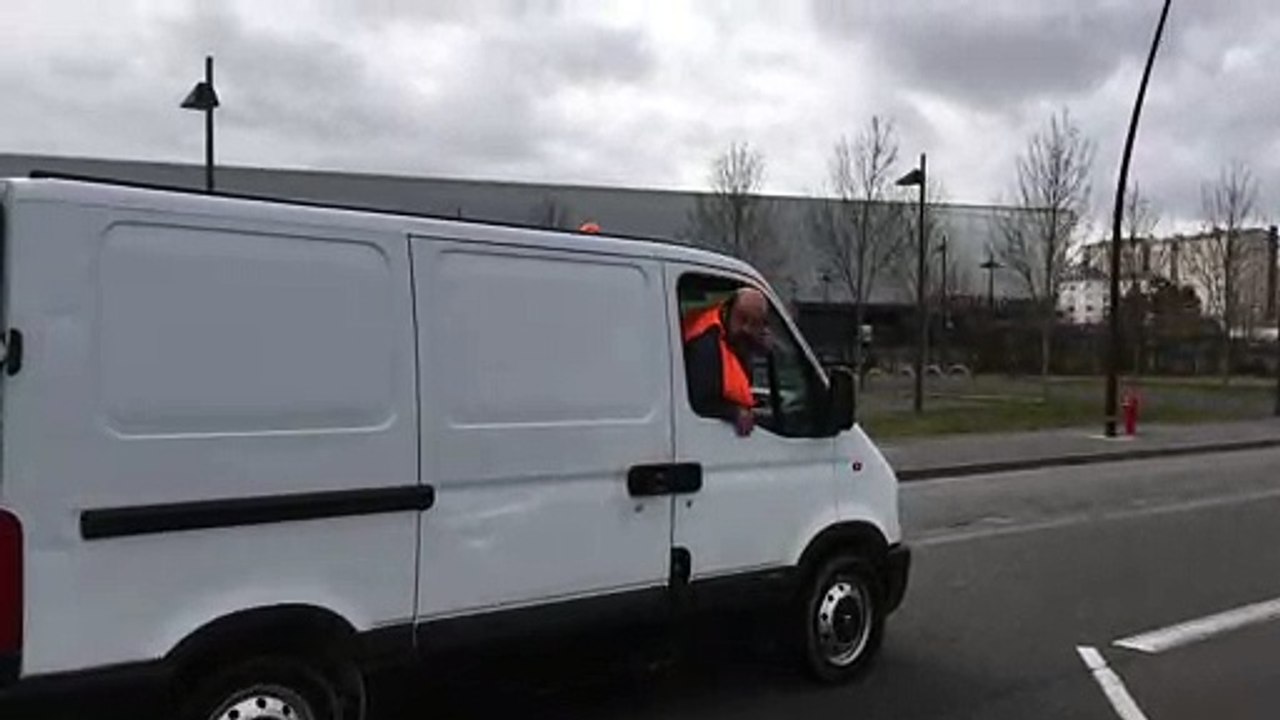 Le cortège de gilets jaunes à Châlons-en-Champagne.