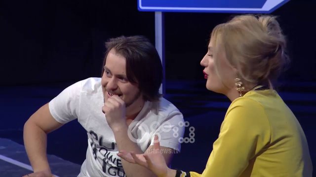 Mos i fol shoferit - Mësoni si të bëheni të famshëm në të gjithë botën