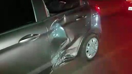 Colisão entre carro e moto deixa homem ferido