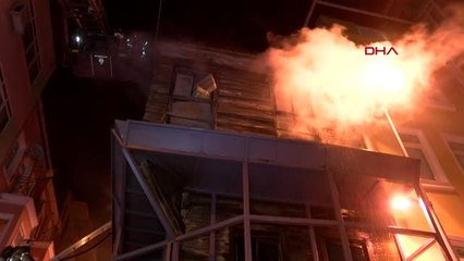 İstanbul-Beşiktaş'ta Ahşap Binada Yangın