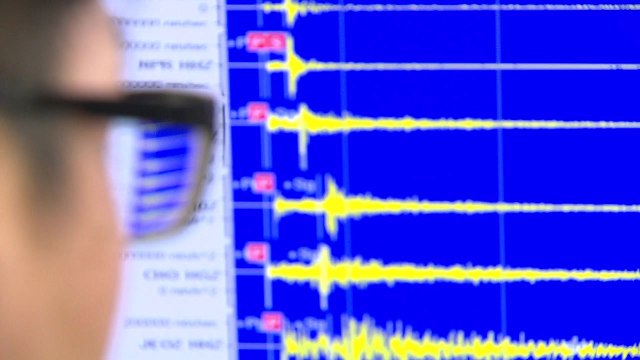 [속보] 포항 인근 해역서 규모 4.1 지진...피해 조사 중 / YTN