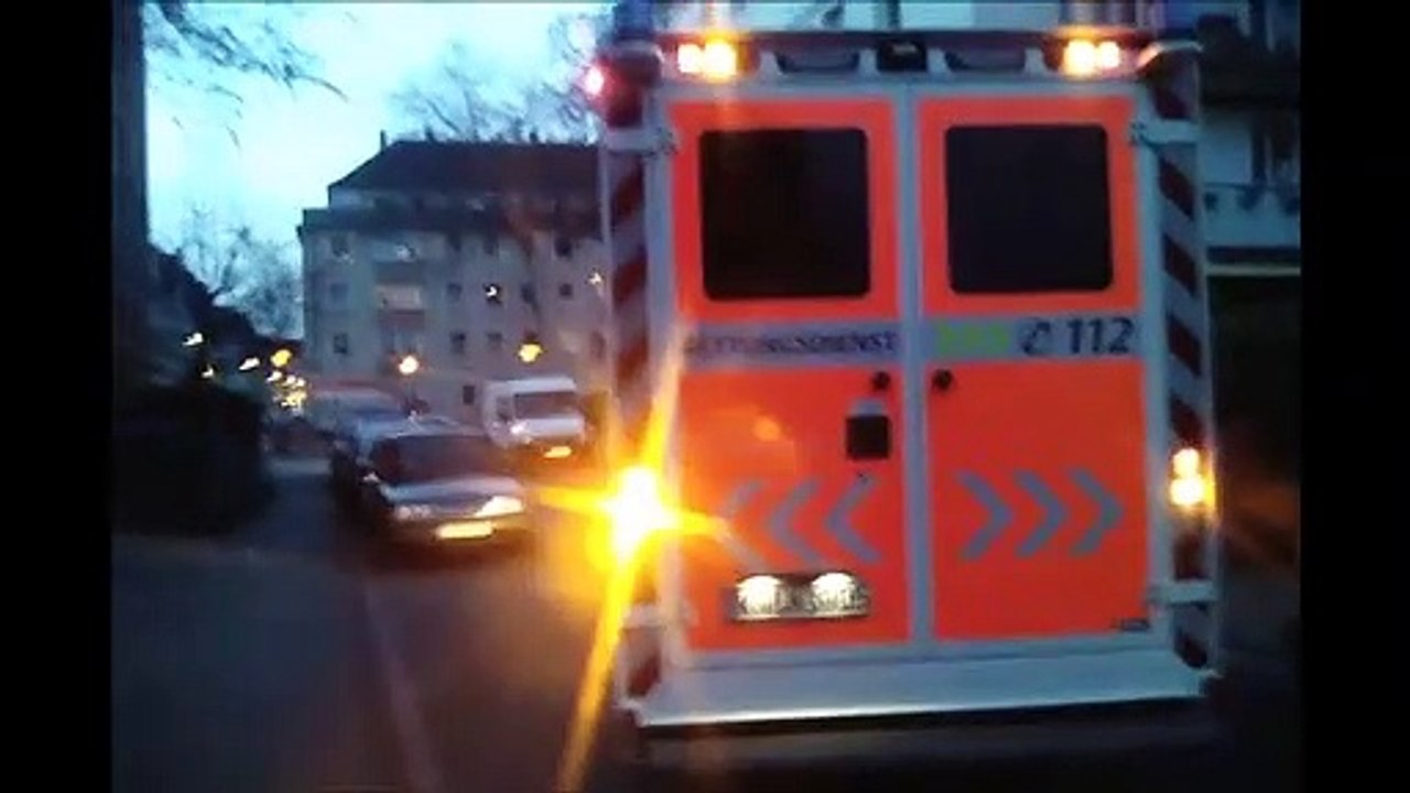 Notarzt-kannicht-abbiegen-LKW-versperrt-Strasse-Umweg-2019-Februar-Koeln-Tiffe-Armes-Deutschland