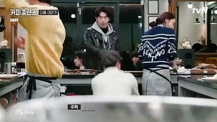 Đi uống cà phê mà được 2 anh nhân viên điển trai Nam Joo Hyuk & Sehun (EXO) phục vụ thì còn gì bằng! (1)