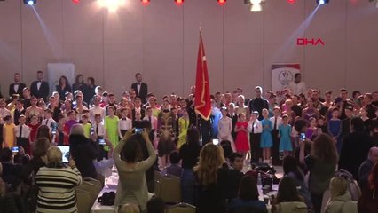 Rengarenk Dansçılar 'bilgi Dans Kupası' İçin Ter Döküyor