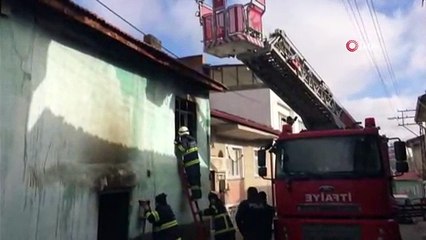 Yangında baba oğul feci şekilde can verdi