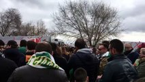 Leganés-Betis: Afición del Betis en los Aledaños de Butarque en la Previa del partido