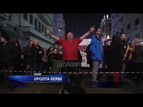 Opozita serbe proteston kunder Vuçiç