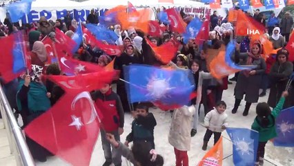 Başkan Atilla binlerce kişiyle seçim bürosunu açtı