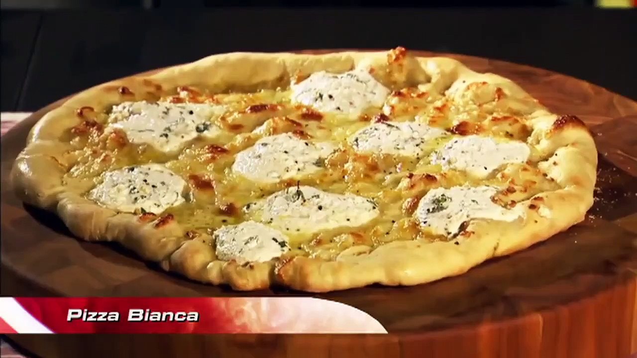 Pizza Bianca mit Mozarella, Ricotta und Parmesan