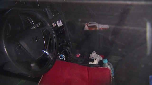 만취 승객, 여성 택시기사 무차별 폭행...경찰 추적 / YTN