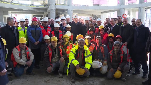 Cumhurbaşkanı Erdoğan,Taksim Camii inşaatını inceledi