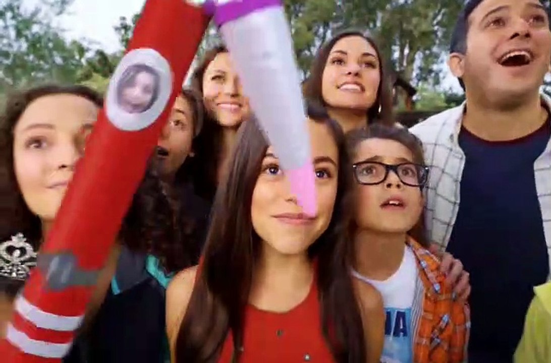 Stuck in the Middle S03E07 Stuck with Horrible Helpers