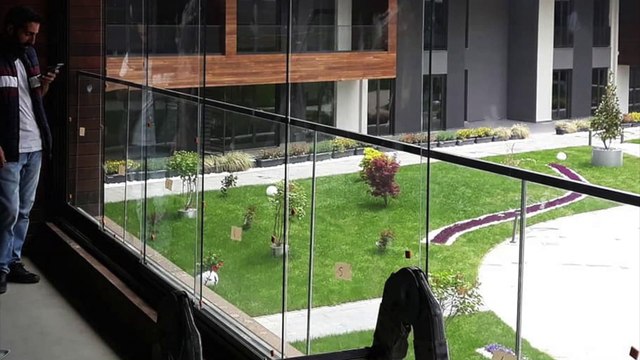 Ülker katlanır cam balkon