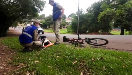 Ciclista é atingido por carro na Rua Europa