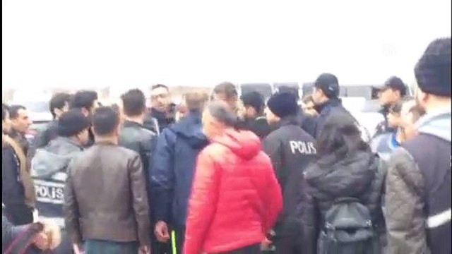 HDP Batman Belediye Başkan adayına 'polise hakaretten' gözaltı - BATMAN