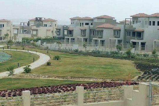 overlooking lagoons villa for sale in palm hills katameya