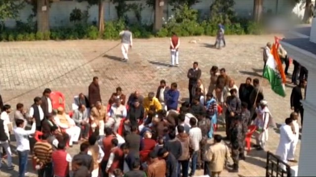 Congress in Lucknow prepare for Priyanka Gandhi’s visit