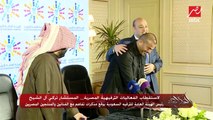 عمرو أديب لـ عمرو دياب : أنت مش محتاج فلوس ولا صحة زيادة .. شاهد رد فعل الهضبة؟