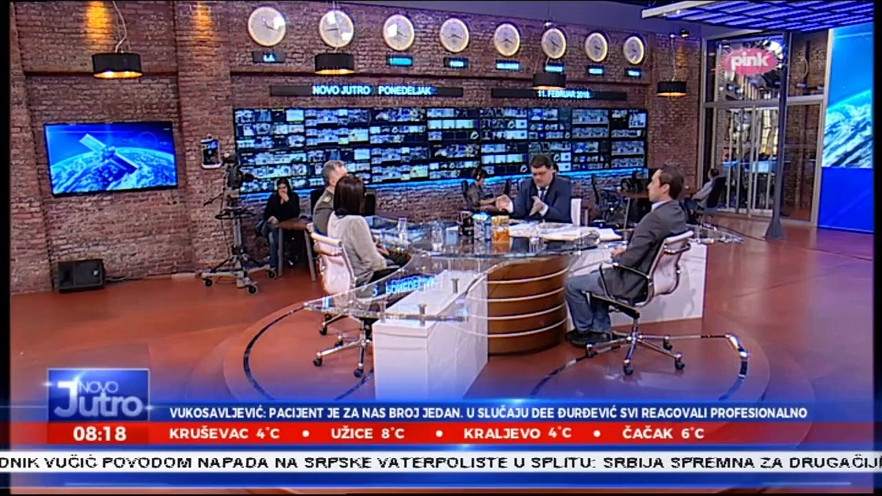 DEA PORUČILA SA VMA: Ja sam MEGA CAR!  Ovo su doktori koji su se borili za njenu RUKU!