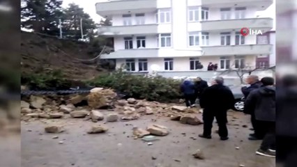 Niğde’de 10 metrelik istinat duvarı çöktü