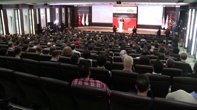 Varank: 'Rekabet avantajı sağlamada ürünlerin tasarımlarının kalitesi de önemli rol oynamaktadır' - ANKARA