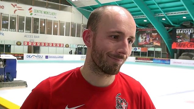HOCKEY SUR GLACE 2019-02-09 Cyril Papa # 11 Interview Défenseur des Chevalier du Lac Annecy, Clermont VS Annecy