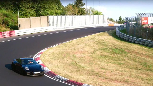 Development Porsche 911 - Testing Nürburgring - On the track