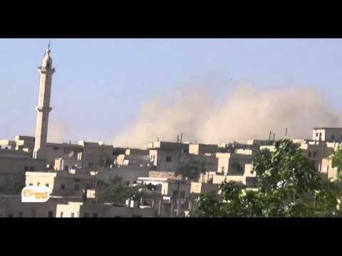 Firokeyên rêjîmê taxên Helebê topbaran dikin