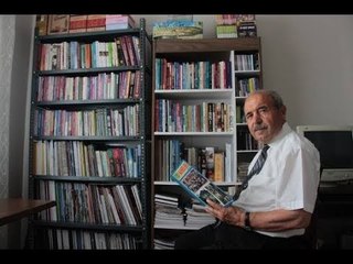 أقلع عن التدخين فكوّن مكتبة تحوي 10 آلاف كتاب – من تركيا