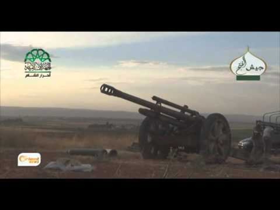 Firokeyên Rûsî gundewarê Helebê topbaran dikin