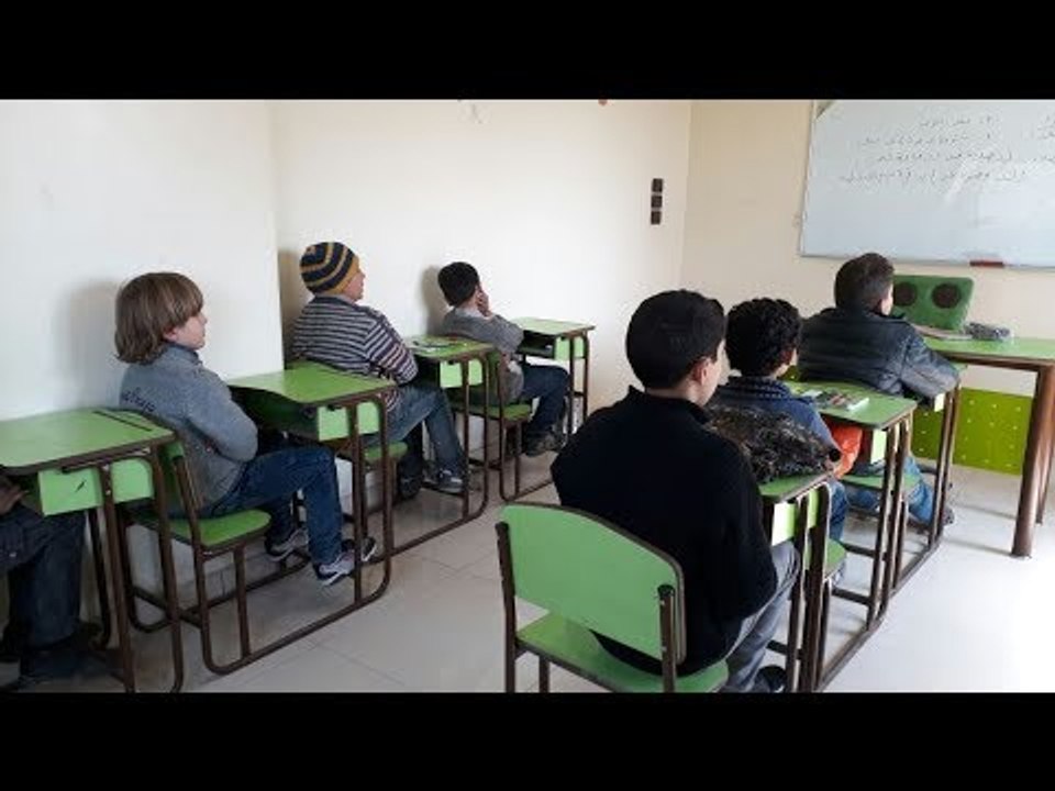 كيف تحدى مدرسو الغوطة الشرقية كذب الوفد الروسي في أستانا؟  #هنا_سوريا