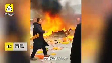 Incense is too strong! The Wutaishan incense burner in Shanxi was burned down. Tourists Scared to death! There is also a car next to the Spring Festival of 2019