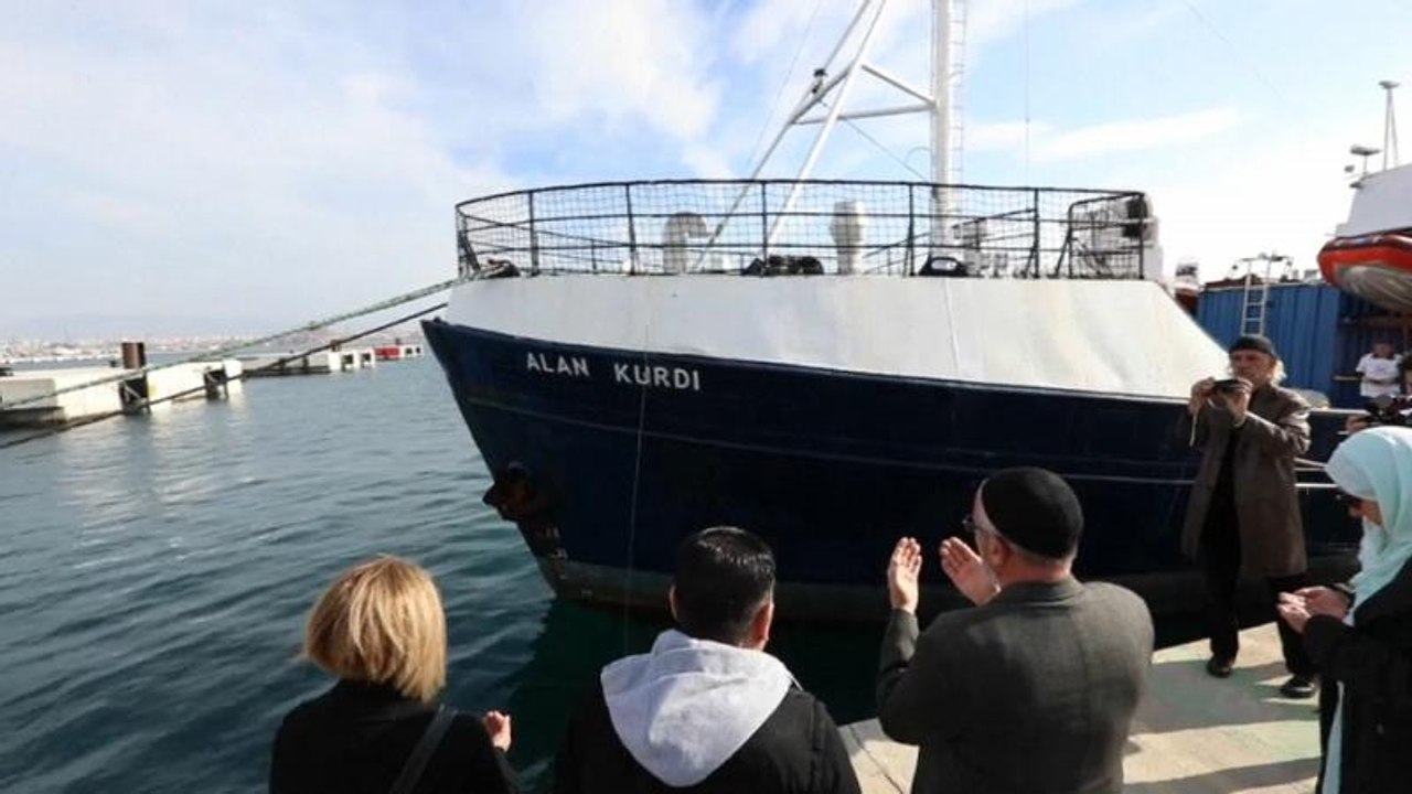 Flüchtlingsschiff nach totem Jungen Alan Kurdi († 3) benannt