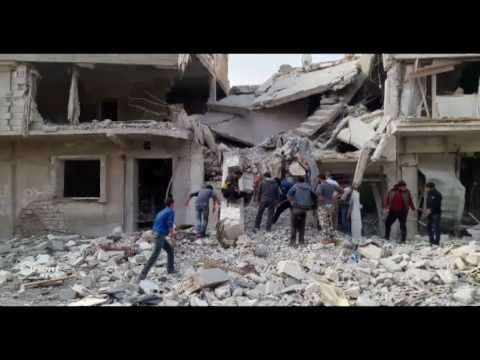 Li Helebê Kuştina 44 sivîlî bi sedema êrîşên rêjîmê û Rûsî