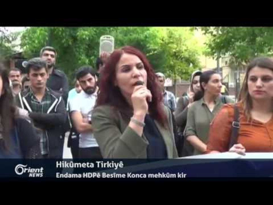 ENKSê biriyara çalakiyekê li dijî PYDê li pêş nivîsgeha UNê li bajarê Qamişlo dide