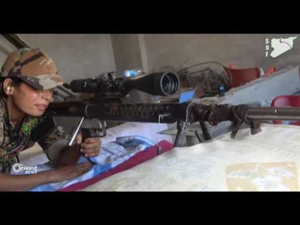 Jêderên leşkerî: DAIŞ êrîşê xalên HSDê li Reqayê dike