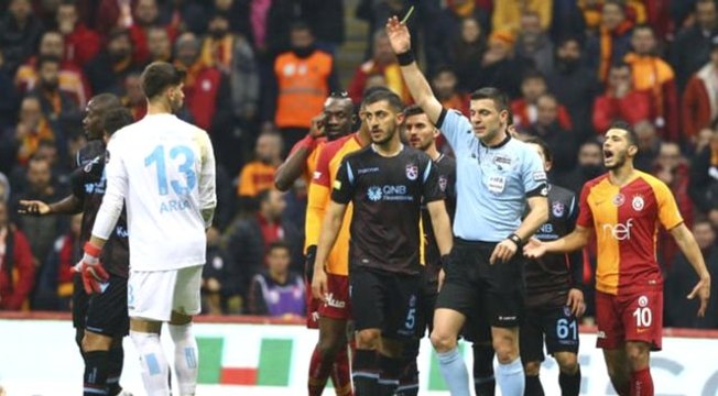 Galatasaray - Trabzonspor Maçının Hakemi Ümit Öztürk'ün Raporu Ortaya Çıktı
