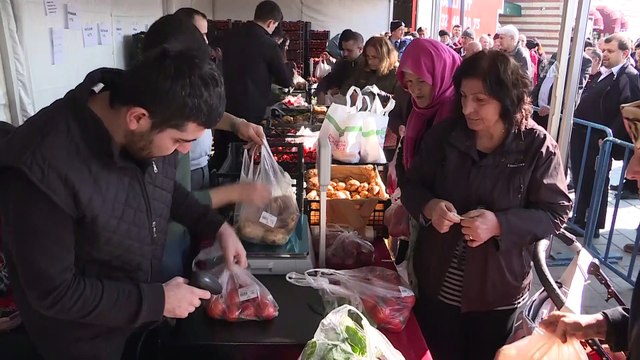 Albayrak, Üsküdar tanzim satış noktasını ziyaret etti (1) - İSTANBUL