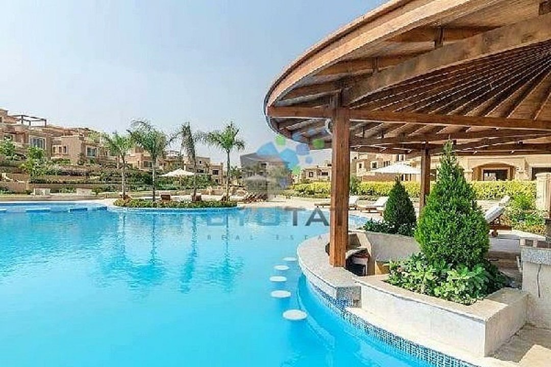 امتلك توين هاوس في كمبوند لانوفا فيستا للبيع القاهرة الجديدة