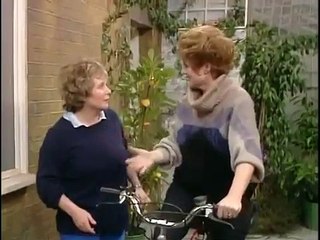 FRESH FIELDS - S04E07 - Brighton or Bust