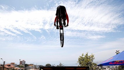 Турнир Red Bull: спуск по холмам Вальпараисо