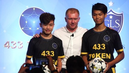 Paul Scholes debuta como DT en la segunda división inglesa