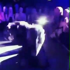 Adore Delano ripping her wig off by accident