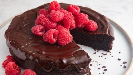 This Flourless Chocolate Cake Is Exactly What Our Hearts Desire