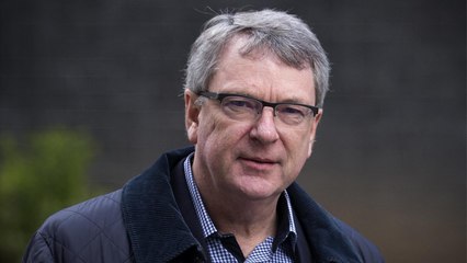 غارديان تكشف مؤامرة لحرمان قطر من مونديال 2022