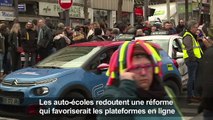 Auto-écoles: manifestation à Paris contre un permis 